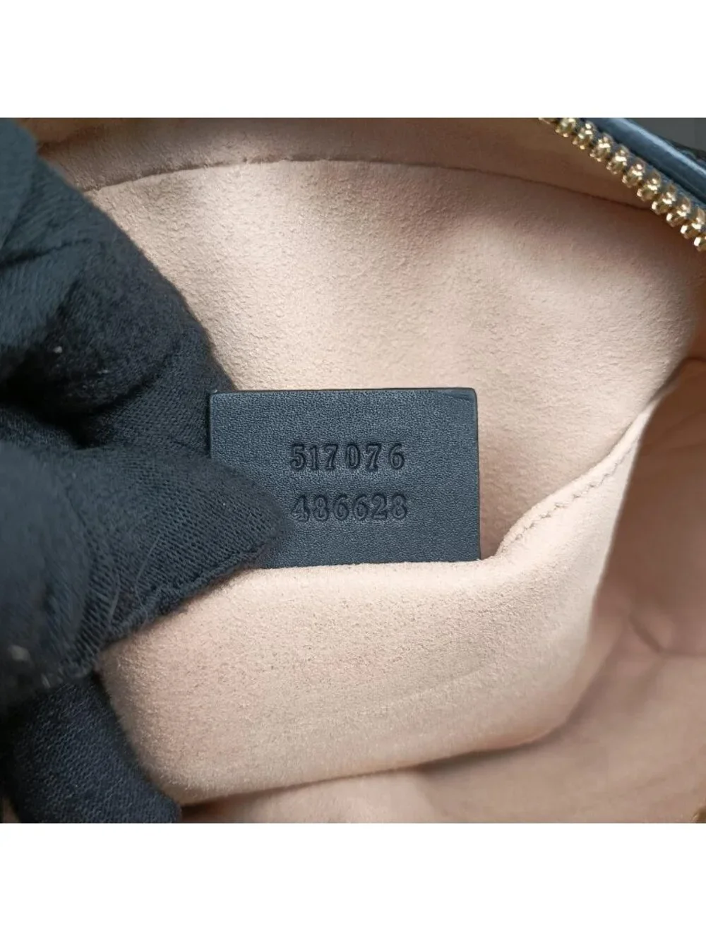 Gucci brand color